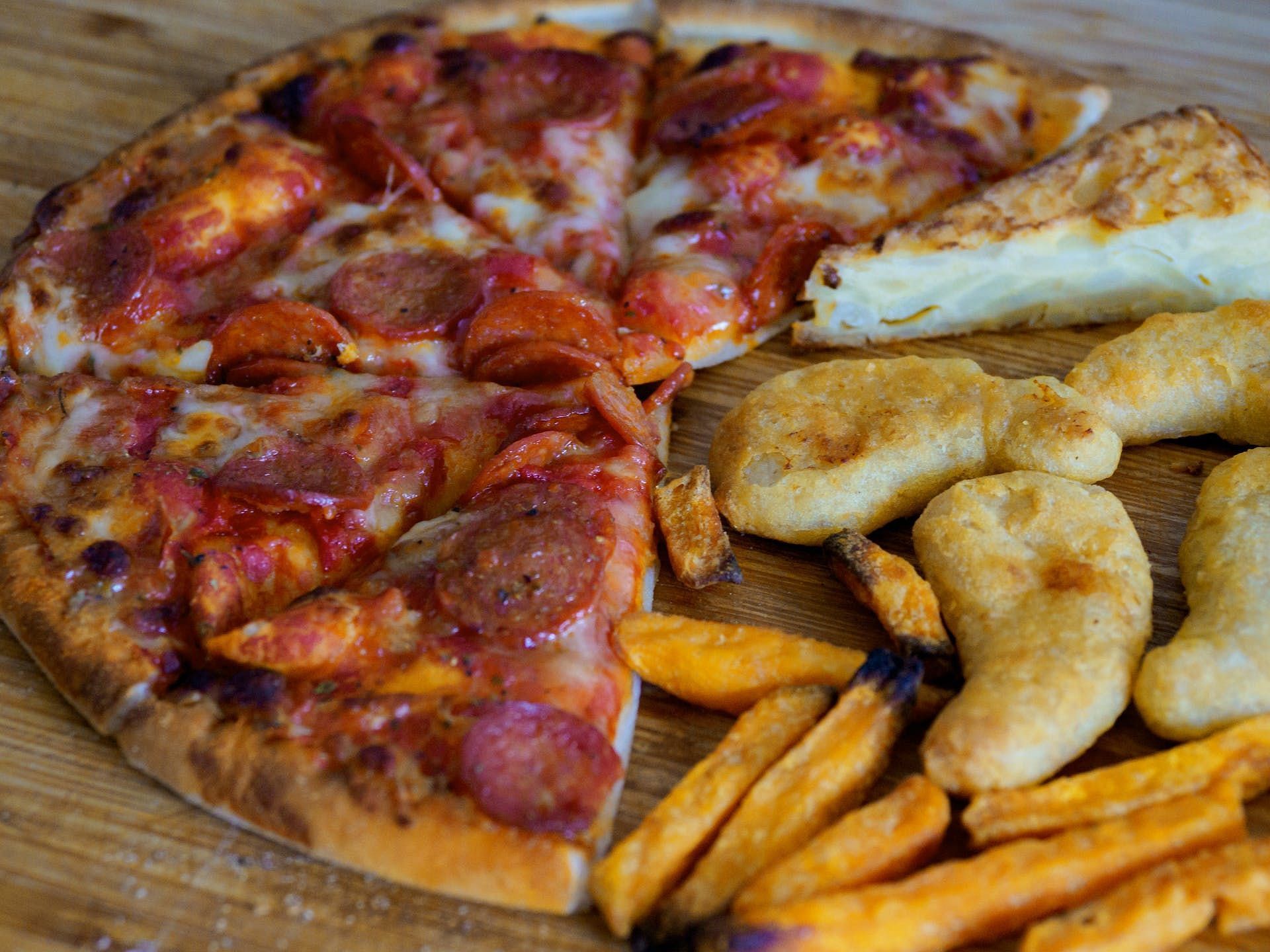 Fried foods should be avoided. (Image via Pexels/Brett Jordan)